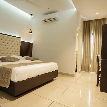 Sulu Residency Hotel Kochi Kültér fotó