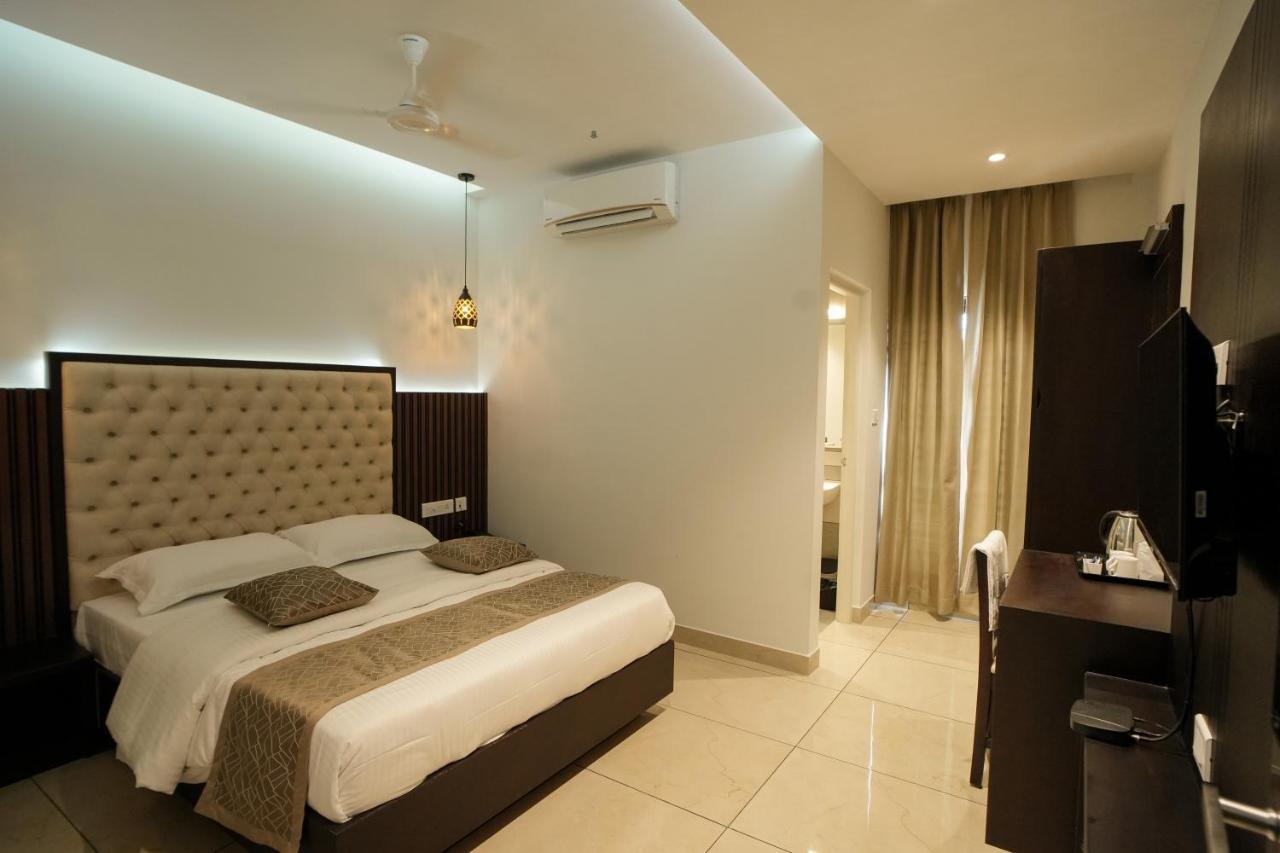 Sulu Residency Hotel Kochi Kültér fotó