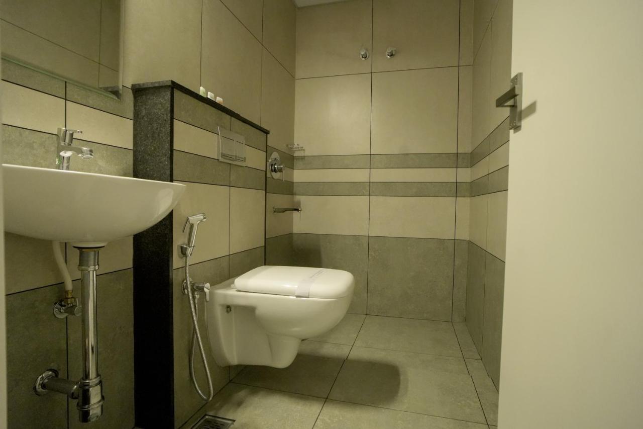 Sulu Residency Hotel Kochi Kültér fotó