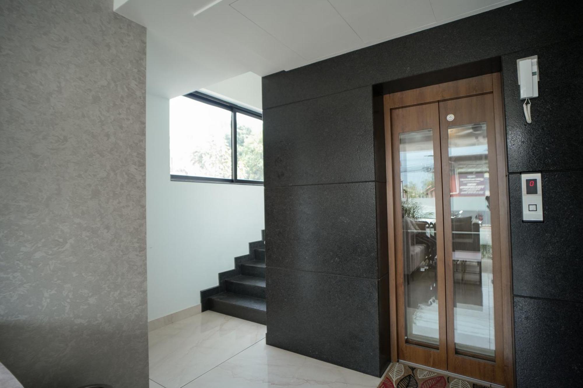 Sulu Residency Hotel Kochi Kültér fotó